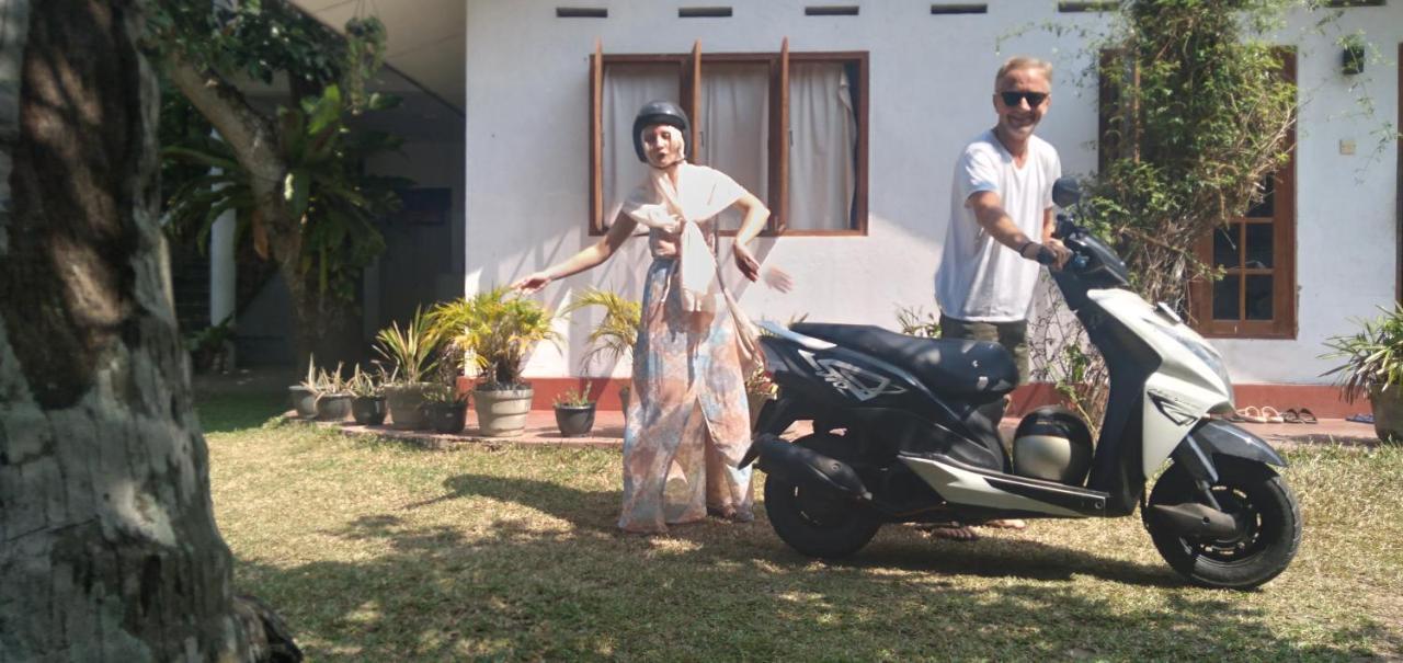 Sanithu Homestay And Villa Galle Bagian luar foto