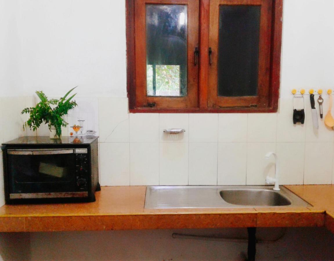 Sanithu Homestay And Villa Galle Bagian luar foto